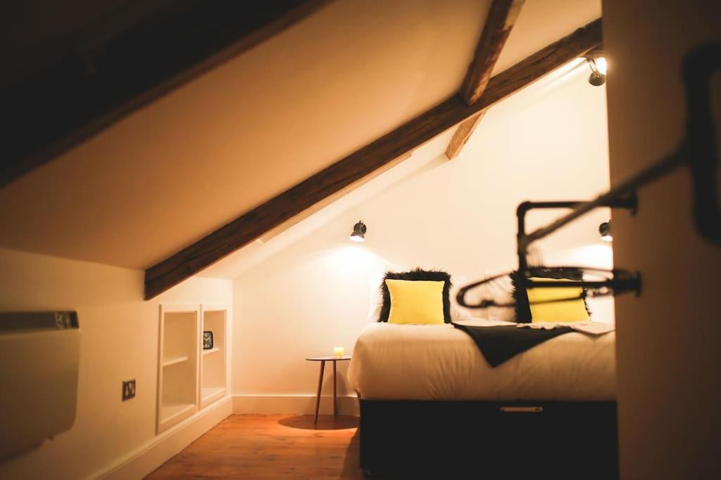 Games And Movies Lounge 7 Bed City Centre Apartment ニューカッスル・アポン・タイン エクステリア 写真