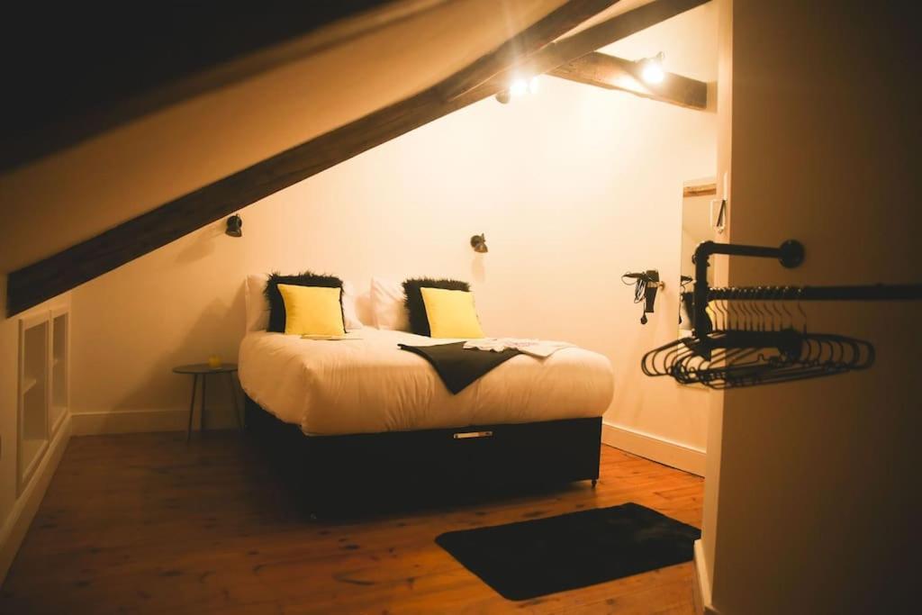 Games And Movies Lounge 7 Bed City Centre Apartment ニューカッスル・アポン・タイン エクステリア 写真