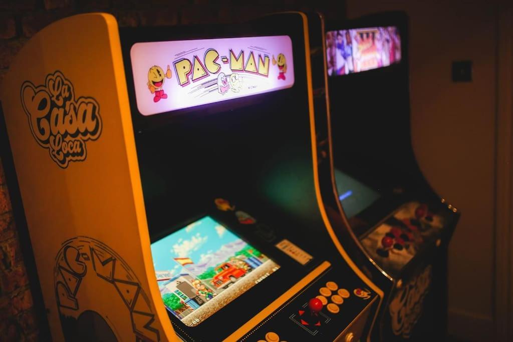 Games And Movies Lounge 7 Bed City Centre Apartment ニューカッスル・アポン・タイン エクステリア 写真
